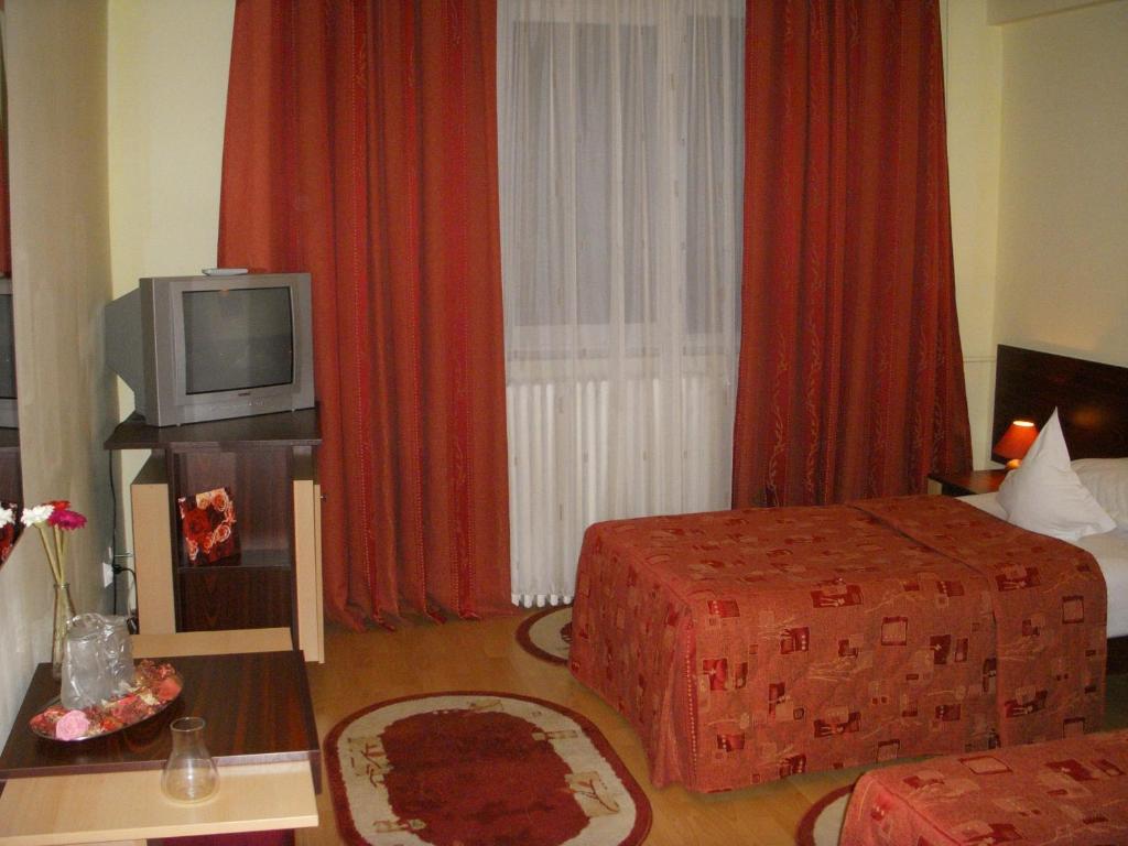Hotel Decebal Braşov Camera foto